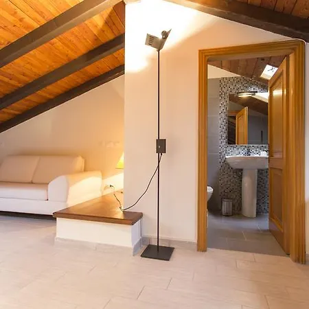 Residenza Ariosto Depandance By Апартаменти