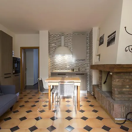 Residenza Ariosto Depandance By Апартаменти Болонья