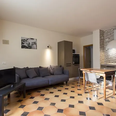 Апартаменти Residenza Ariosto Depandance By Болонья